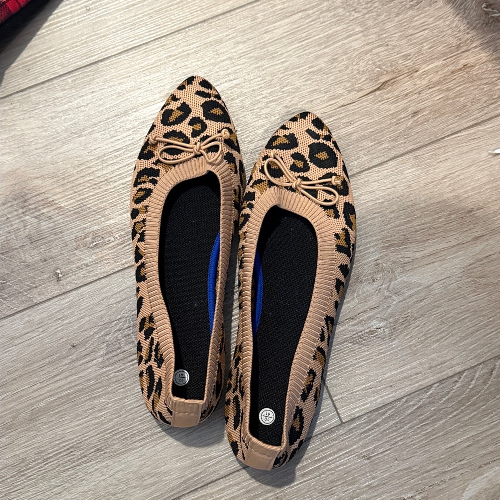 Leopard Print Ballet Flats - Picture 5 of 5